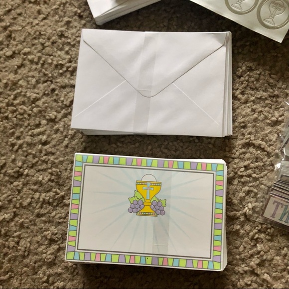 First Communion Invitation & Thank You Set NWOT - Picture 2 of 6